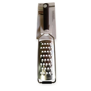 Тёрка кухонная плоская с пластиковой ручкой (крупная насечка)