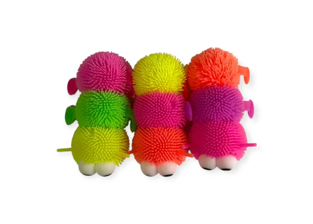 Фото 2 - Разноцветная гусеница с фонариком