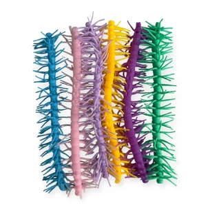 Пушистая гусеница-браслет