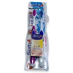 Две зубные щетки на блистере